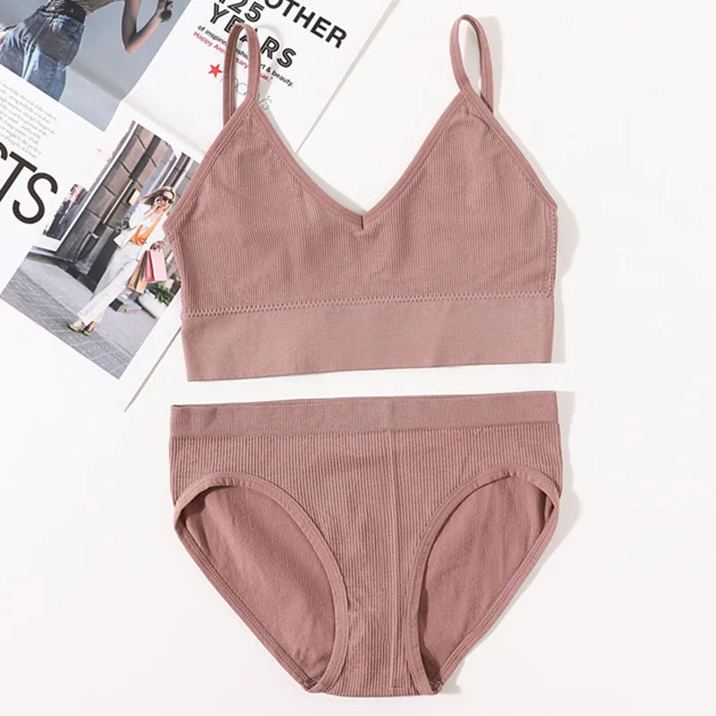Women Seamless Bra Panties Set U Back Bra Fitness Crop Top Sexy Lingerie Set No Pads Brassiere Low Rise Briefs Underwear Set