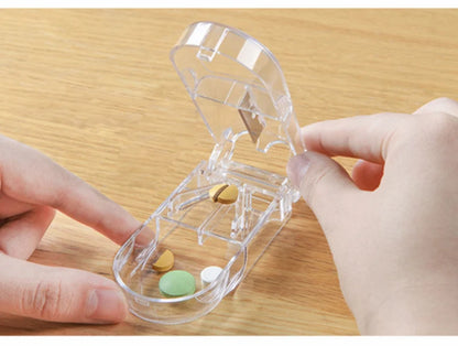 Medicine Box Pill Cutter Portable Drug Box Useful Grinder Splitter Medicine Pill Holder Tablet Cutter Splitter Divider Pill Box