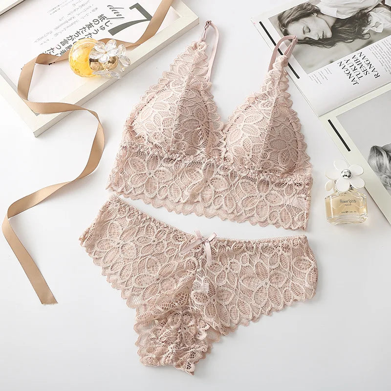 Women Lace Bra And Briefs Set Backless Bralette Solid Color Underwear Wireless Lace Bra Top Sexy Lingerie Set Female Intimates