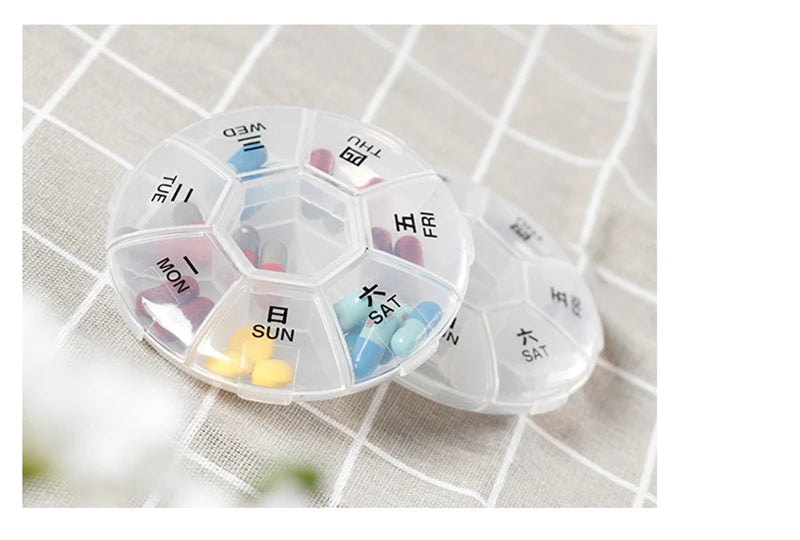 Medicine Box Pill Cutter Portable Drug Box Useful Grinder Splitter Medicine Pill Holder Tablet Cutter Splitter Divider Pill Box