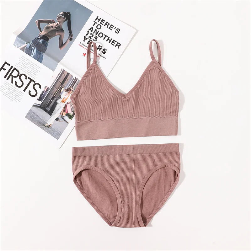 Women Seamless Bra Panties Set U Back Bra Fitness Crop Top Sexy Lingerie Set No Pads Brassiere Low Rise Briefs Underwear Set