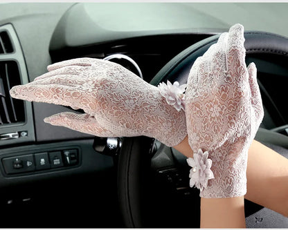 Women Summer Sexy Hollow Lace Flower Elegant Breathable Sunscreen Anti-UV Drive Cycling Touch Screen Gloves Short Pearl