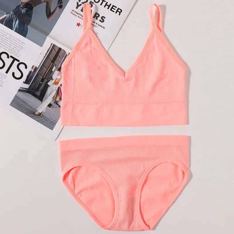 Women Seamless Bra Panties Set U Back Bra Fitness Crop Top Sexy Lingerie Set No Pads Brassiere Low Rise Briefs Underwear Set