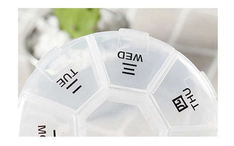 Medicine Box Pill Cutter Portable Drug Box Useful Grinder Splitter Medicine Pill Holder Tablet Cutter Splitter Divider Pill Box