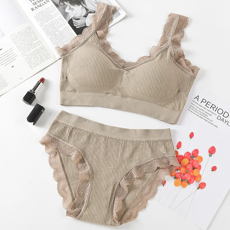 Newest Sexy Lace Underwear Set Padded Bra Set Without Steel Ring Solid Women's Underwear Brassiere Comfortable Fitness Crop Top
