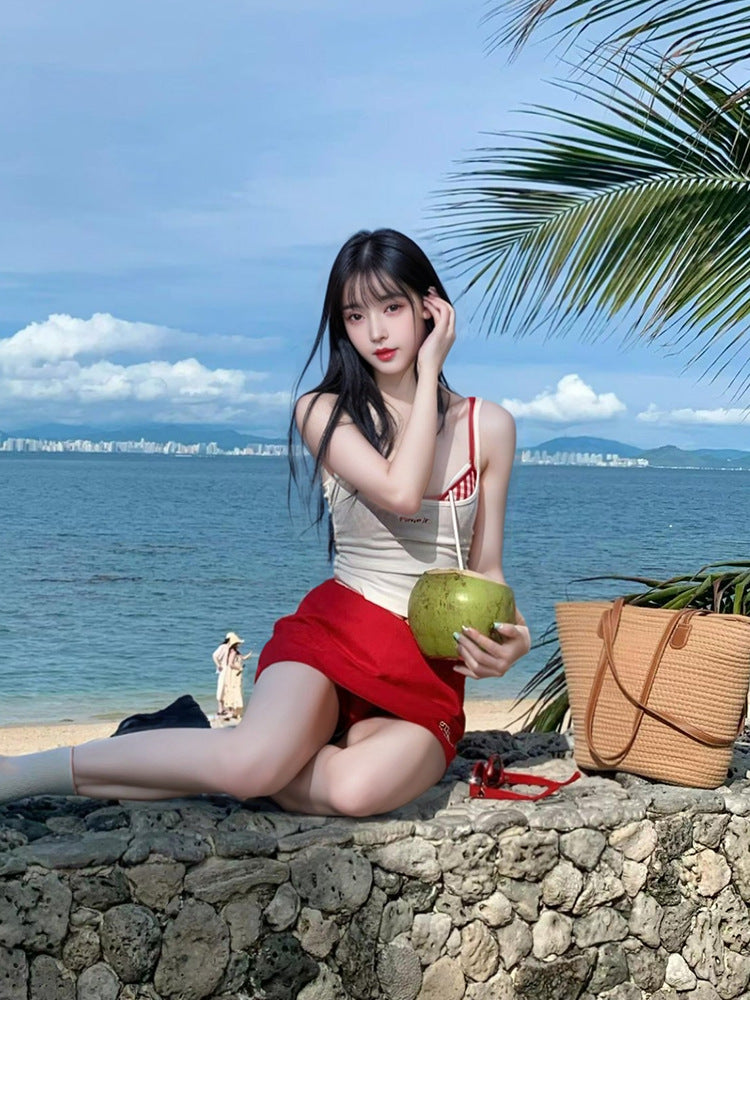 Women's Swimsuit 2025 Popular High-End One-Piece Bikini, Beautiful Little Person's Atmosphere, Pure Desire Split Conservative