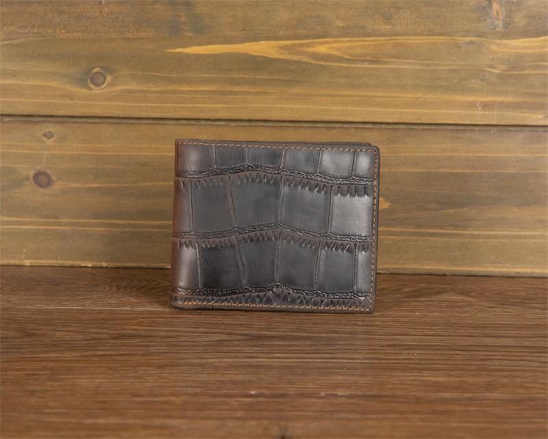 Crazy Horse leather embossed crocodile pattern men's wallet short genuine leather European and American retro wallet horizontal first layer cowhide silver bag