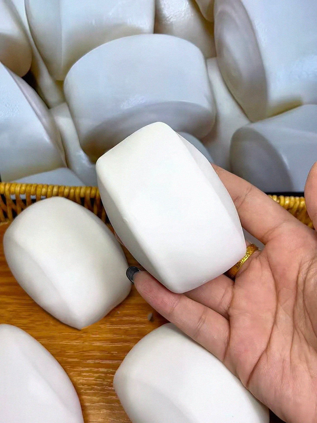 Crunchy Whipping Cream Stress Ball Squishy Toys Moldable Whipped Cream Squeeze Ball ASMR Anti Stress Fidget Toys for Adults
