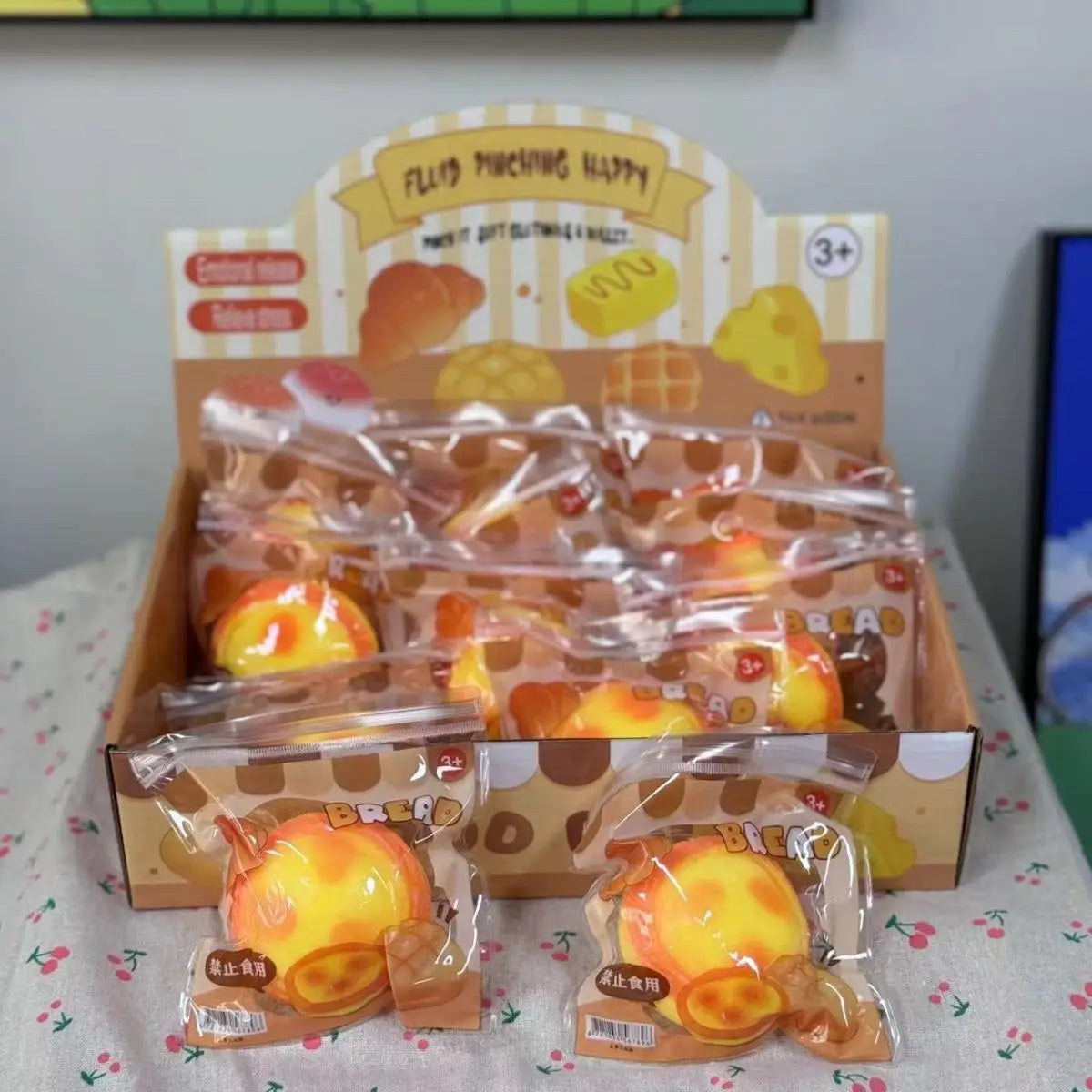 Bouncing Egg Tart Fluid Pressure-Relief Food Simulation Toy, Stress-Relieving, Squeezable, Creative and Fun gift for friends