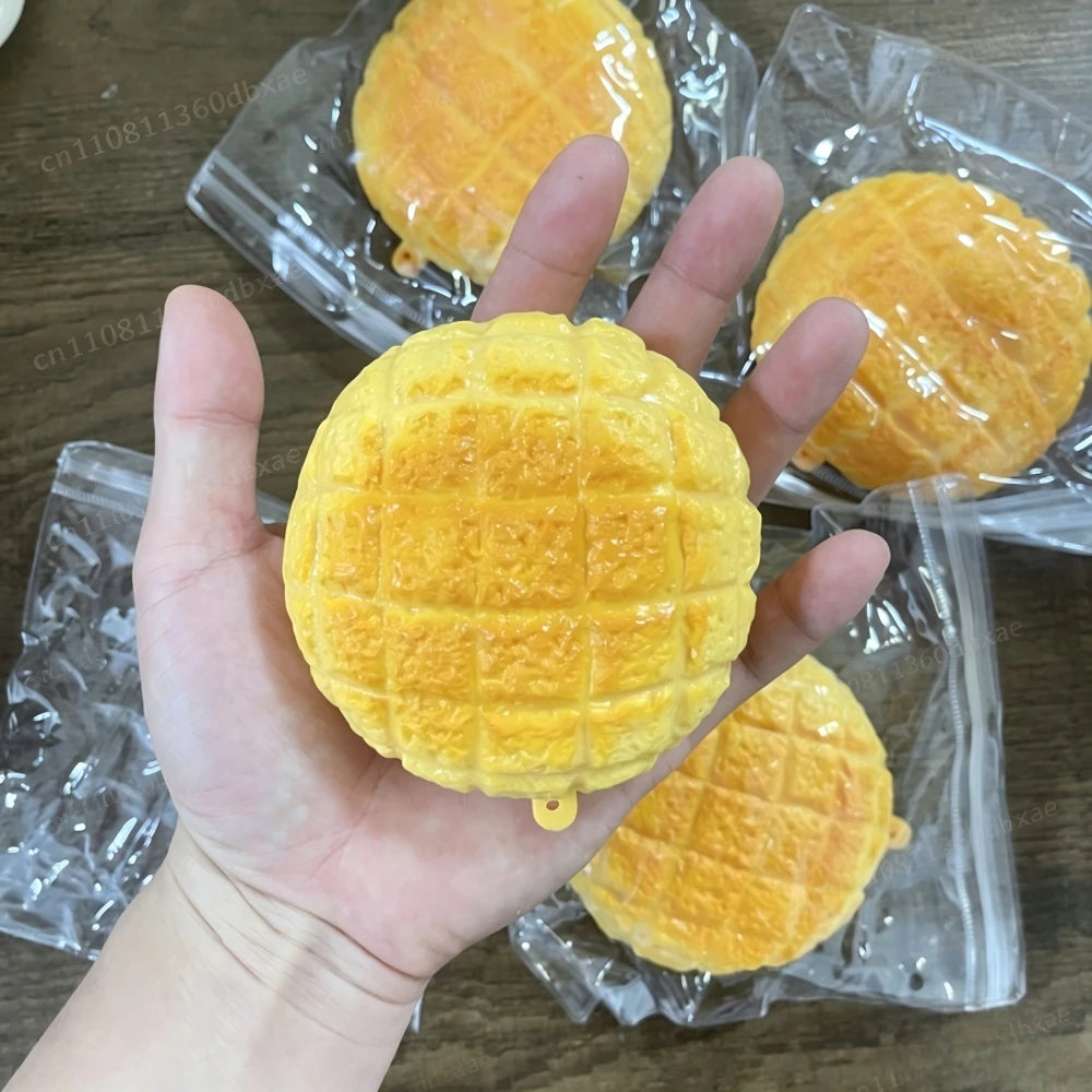 Pineapple Bun Stress Ball Mini Pineapple Bun Crunchy Shapeable Squeeze Ball ASMR Sensory Anti-Stress Fidget Toys for Adults Gift