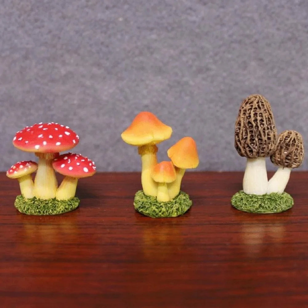2Pcs Creative Garden Decor Artificial Gift Simulation Mushroom Statue Resin Home Decoration