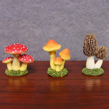 2Pcs Creative Garden Decor Artificial Gift Simulation Mushroom Statue Resin Home Decoration