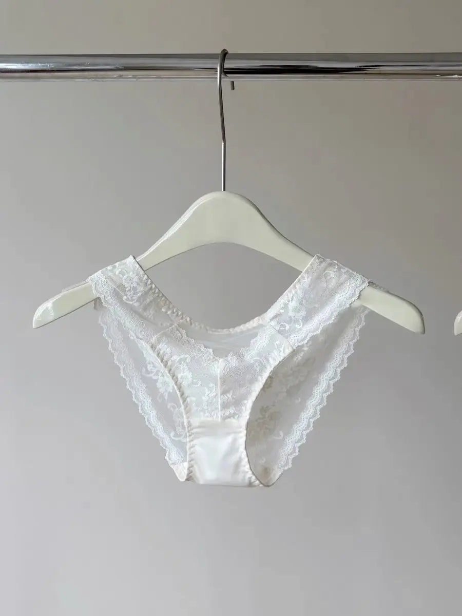 Ultra Comfort French Lace Bra, Demi Cup Underwire Lightweight for Large Bust, Anti Sagging Support Summer Sexy BANERDANNI Sexy B