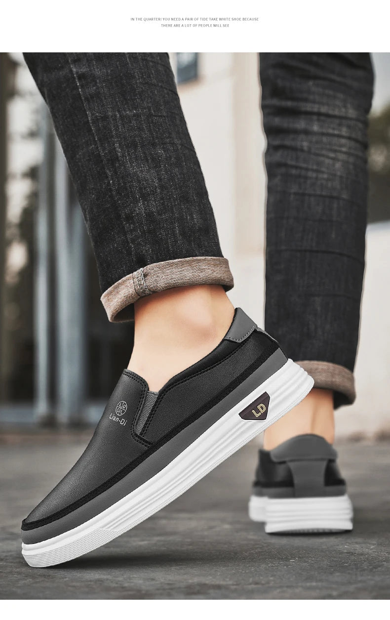Men's Loafers for Spring, Large Size, Round-Toe Men's Moccasins, Slip-On Casual Shoes, Simple and Lightweight