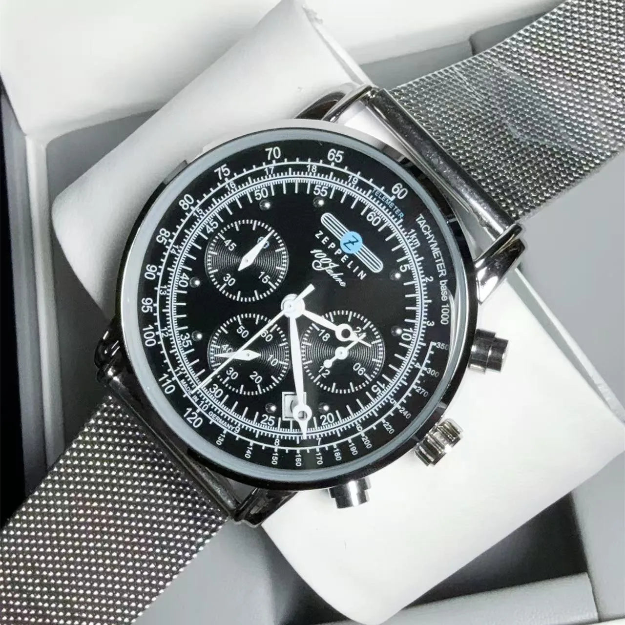 2026 Fashion New Retro Business Casual Leather Strap Quartz Watch Zeppelin Men's Watch Green Dial Luxury Gift Watch