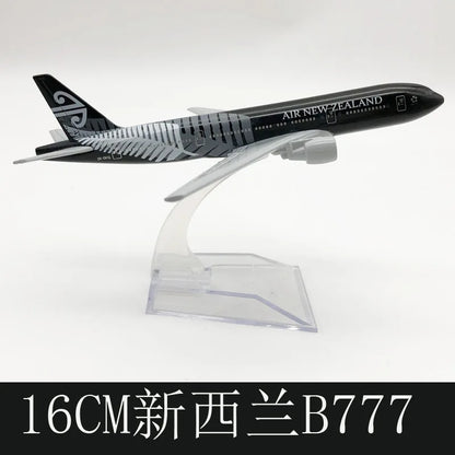 16cm B777 Kids Airplane Air New Zealand 1:400 Scale 777 Aircraft Model with Base Alloy Plane Toy For Collectible Airplane