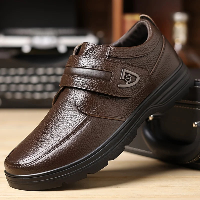 Business Casual Retro-Style Men's Slip-On Shoes, Featuring a Velcro Closure Design, Comfortable Soft Sole, and Non-Slip