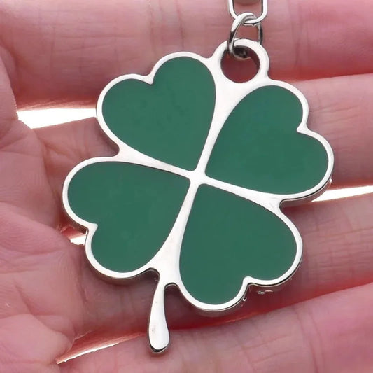 Fashion Creative Green Leaf Keychain Lucky Four-leaf Clover Design Exquisite Simple New Niche Holiday Gift Key Ring Accessory
