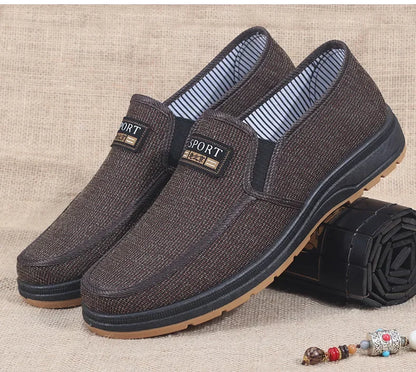 Hot selling men's sports shoes for spring and summer 2024, casual old Beijing walking shoes, breathable men's cloth shoes