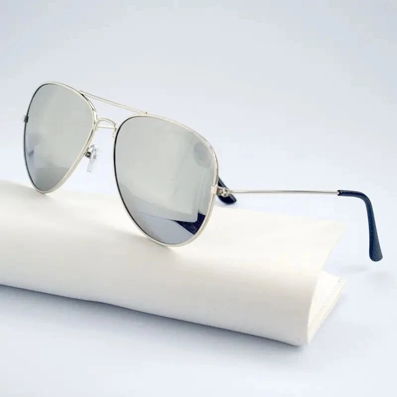 2024 Pilot Aviation Sunglasses MenShades Retro Classic Silver Sun Glasses Female Male  Brand  metal frame sunglasses sunshade