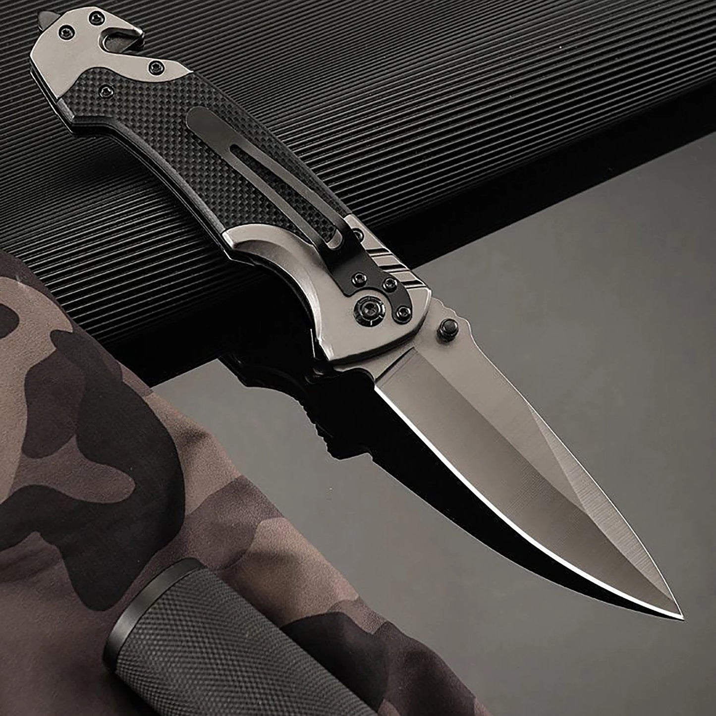 Portable Multifunctional Folding Survival Knife with Sharp Pocket Knife Suitable for Outdoor Camping and Wilderness Survival
