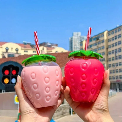 2PCS Strawberry Straw Cup 500ML Fruit Shaped Cups Plastic Pineapple Juice Tea Bottle for Summer Beach Juice Cup Beverage Cup