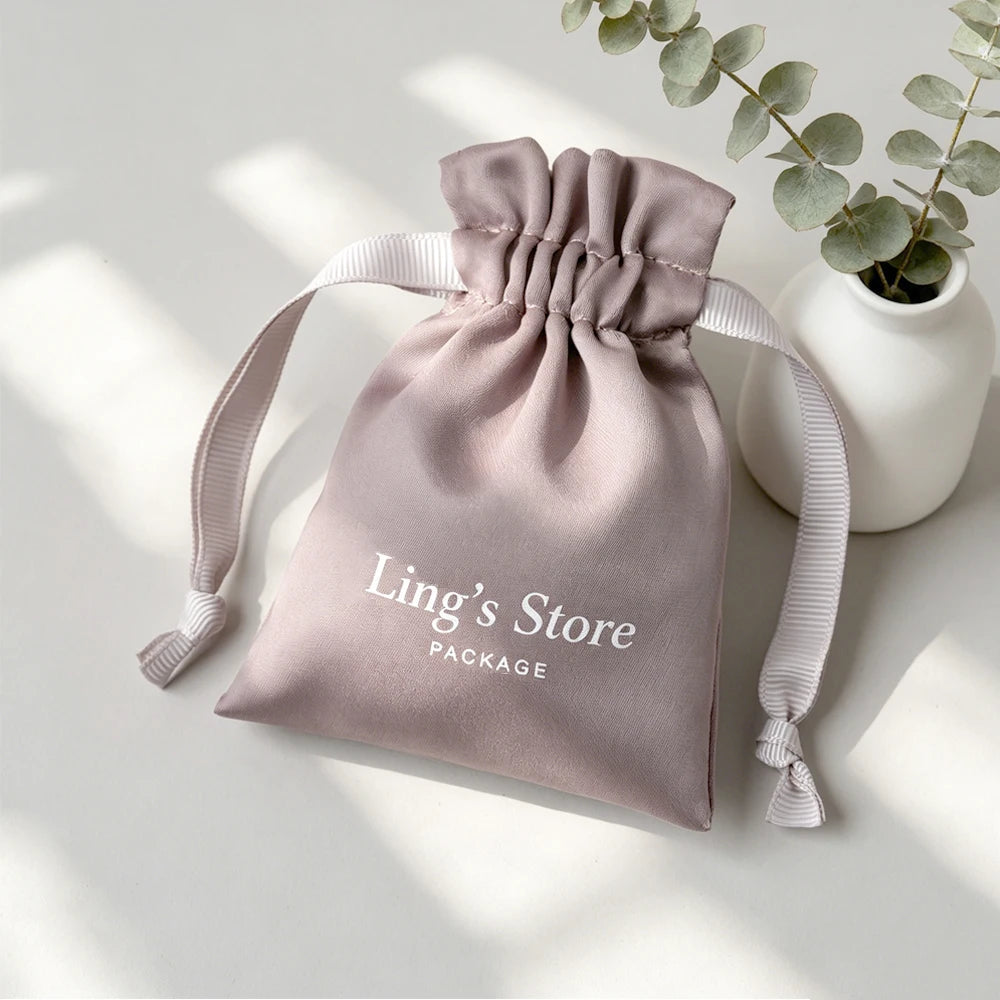 100Pcs Personalized Logo Jewelry Packaging Silk Satin Drawstring Bag Wedding Favors Candy Gift Pouch Ring Bracelet Cosmetic Sack