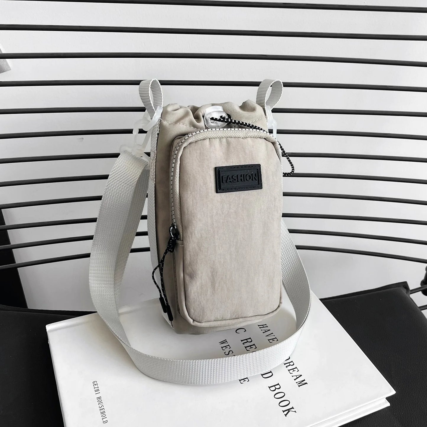 Multifunctional Outdoor Travel Water Bottle Cup Bag Lightweight Sports Crossbody Bag Cycling Backpack Single Shoulder Phone Bag