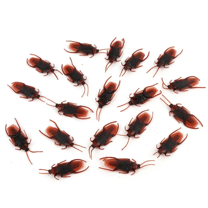 10/50pcs Realistic Plastic Cockroach Simulation Fake Cockroach Insect Spoof Toy Fake Bug Scary Horror Novelty Fun Halloween Gift