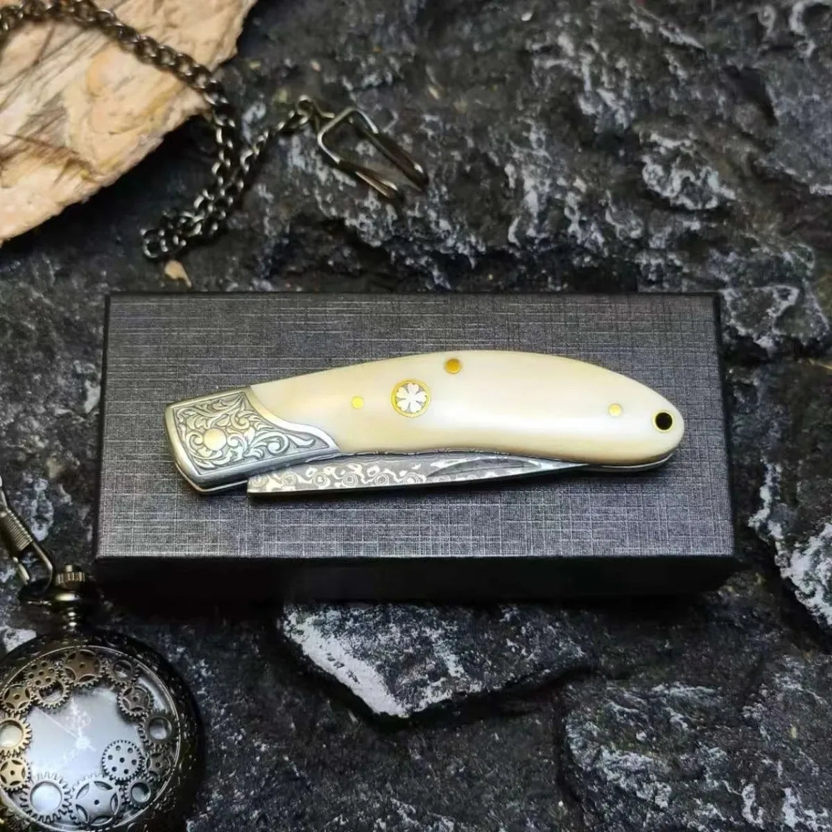 Damascus Steel Pocket Knife Cowbone Handle Outdoor Folding Knife High Hardness Wilderness Camping Survival and Self-Defense TOOL