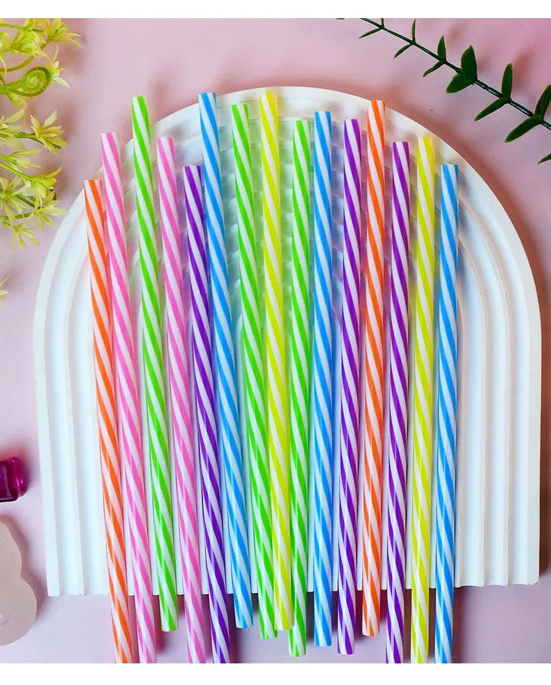 30-Pack of Two-Tone Twisted Straws, Reusable—A Must-Have for Parties, Bars, and Birthday Celebrations