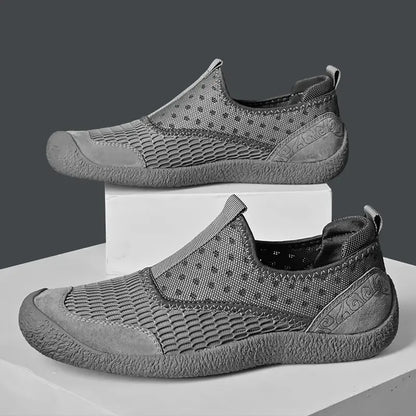 Summer Mesh Shoes Men Sneakers Plus Size Lightweight Breathable Walking Footwear New Slip-On Comfortable Casual Men's Shoes