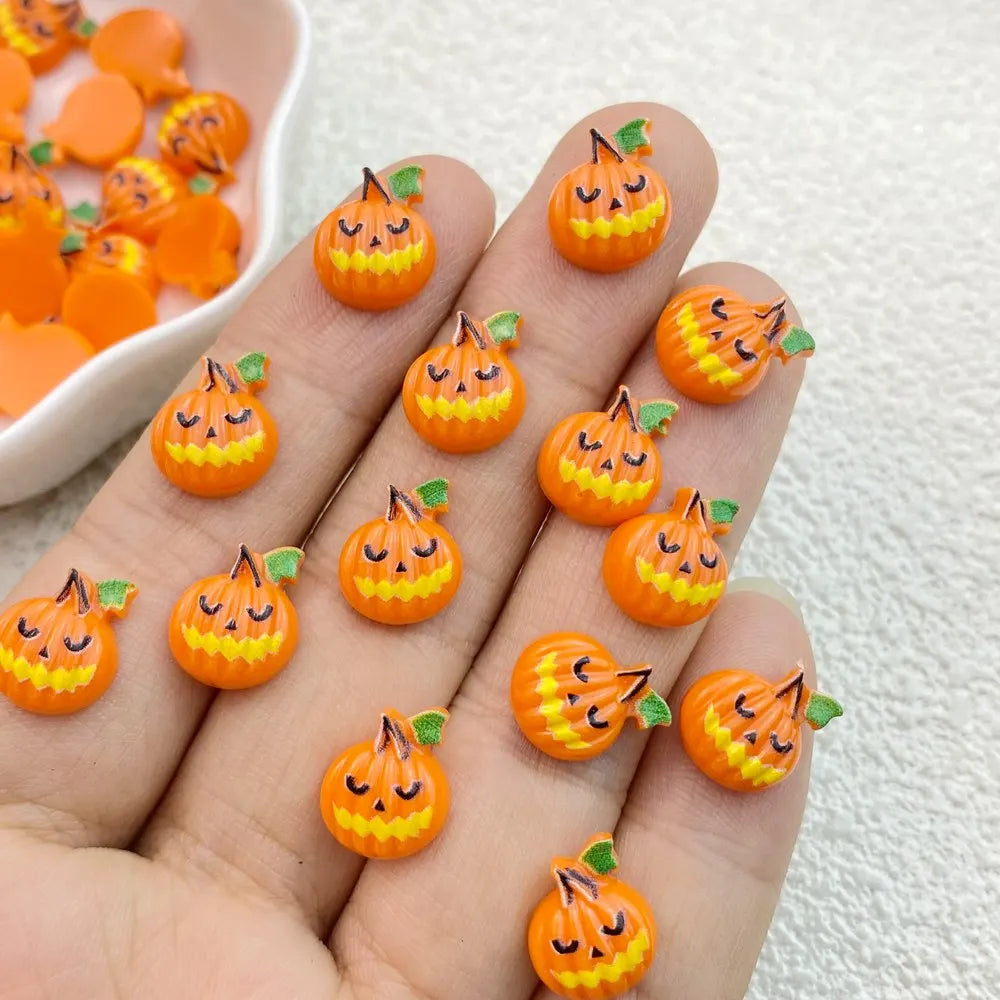 50Pcs New Cute Resin Mini Halloween Ghosts Animals Series Flat Back Manicure Parts Embellishments For Hair Bows