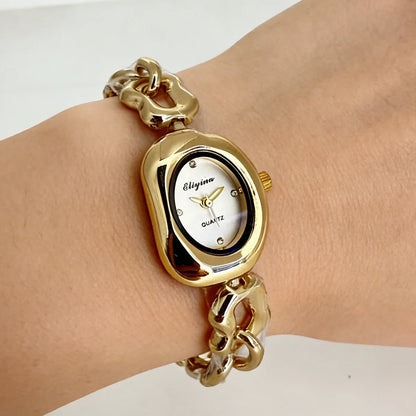 Casual and Fashionable Women's Student Watch, Half-Moon-Shaped Quartz Watch, Simple Chain Bracelet-Style Wristwatch, Versatile for Everyday Use