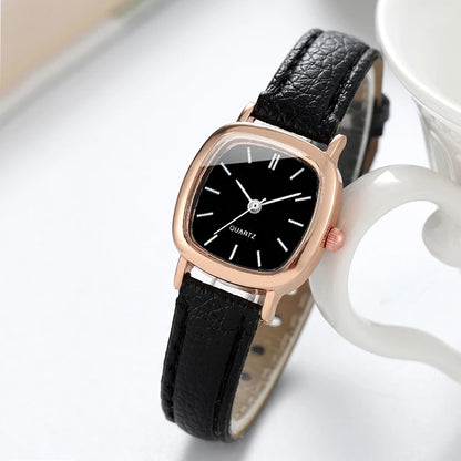 Fashion Minimalism Women Watches Small Square Dial Leather Strap Quartz Watch for Girls Clock（Without Box）