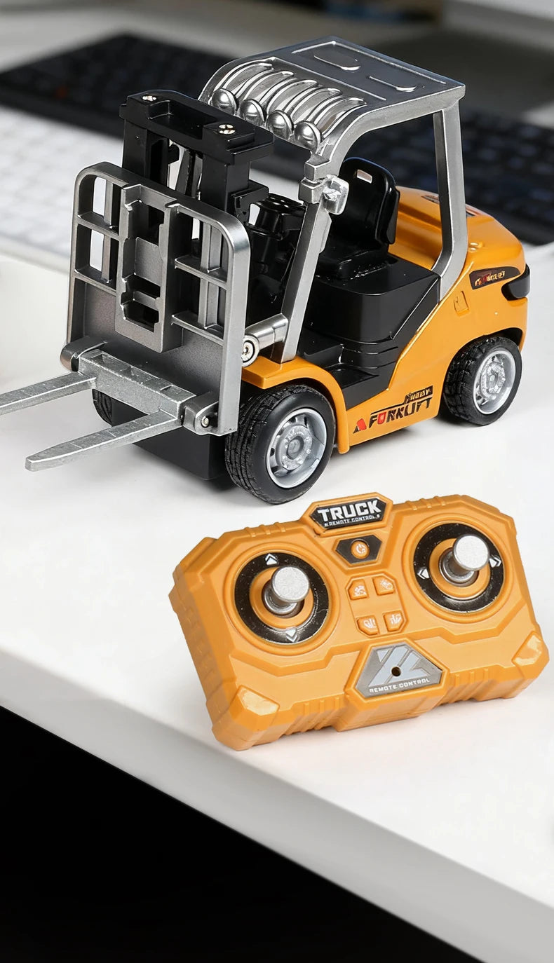2026New Full-Scale Mini Excavator Tipper Truck 1:64 Remote Control Engineering Vehicle Mini Forklift Birthday Gift Toy RC Trucks