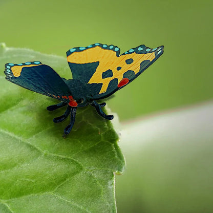 Tropics Insect Animals Model Butterfly Cricket Spider Bee Action Figures Mantis Figurine Miniature Educational Kids Toys Gift