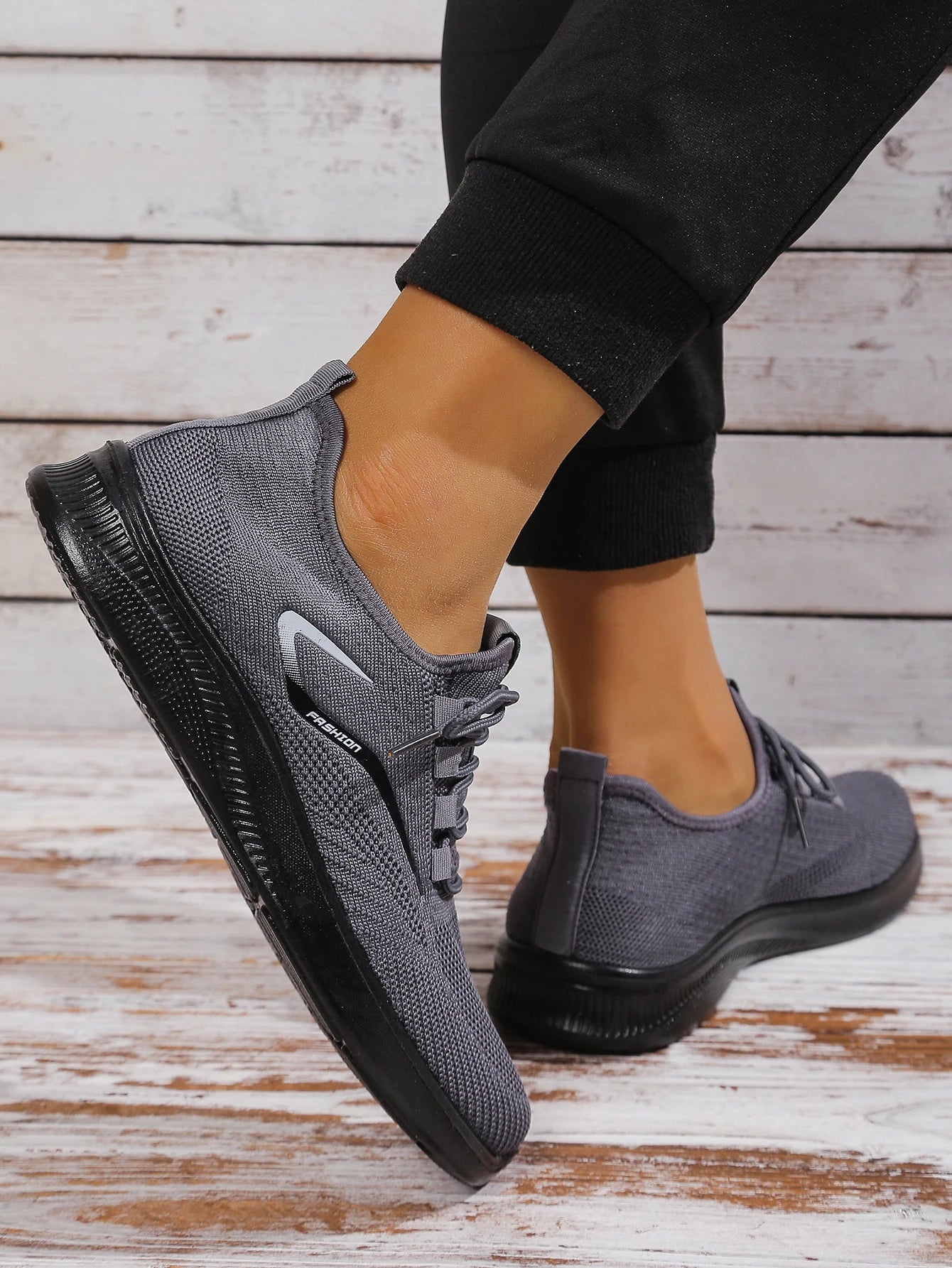 Men Breathable Knitted Running Shoes Anti Slip Trainers Arch Support Shock Absorbing EVA Sole Low Top Lace Up Sports Footwear