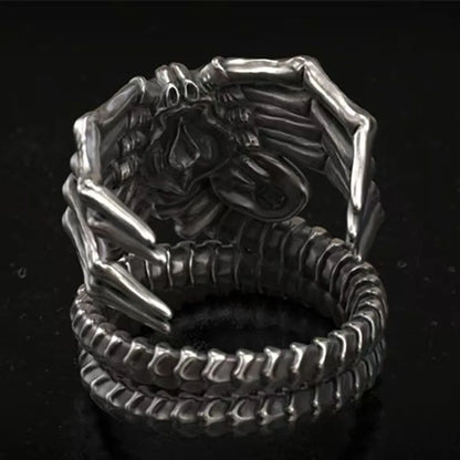 Alien Skeleton Men'S Punk Motorcycle Style Bold Skull Claw Ring Exaggerated Trendy Finger Accessory