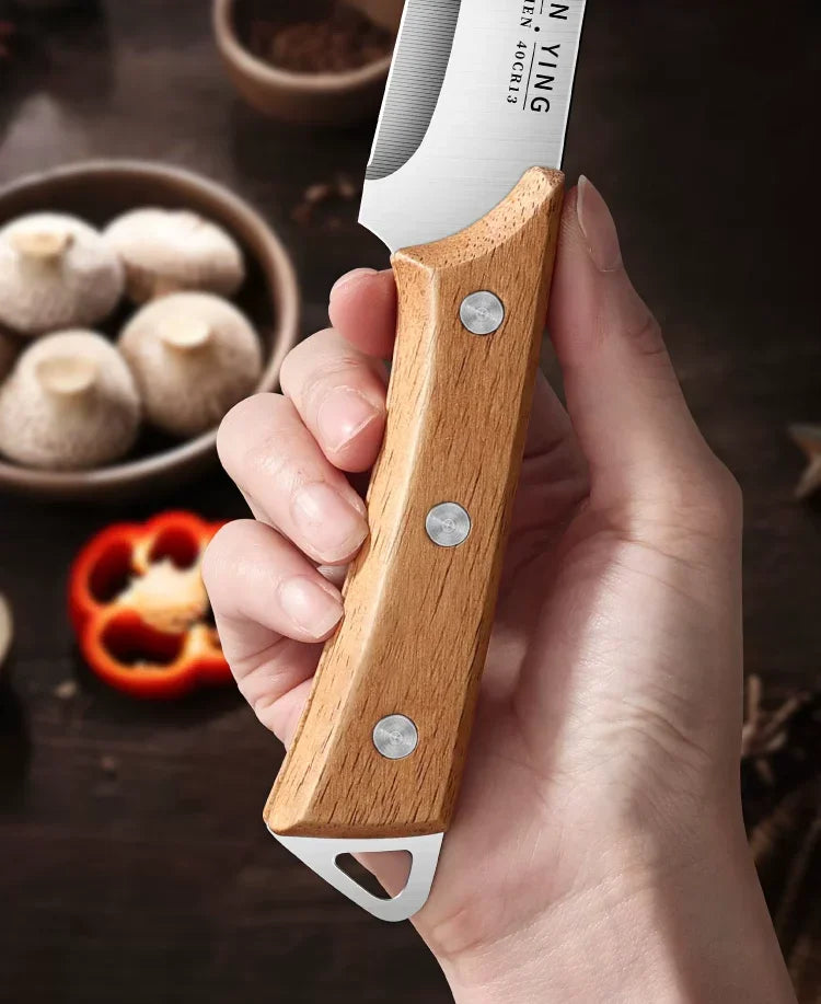 Professional boning knives and high-hardness kitchen knives are suitable for slaughtering pigs, cattle and sheep in the kitchen