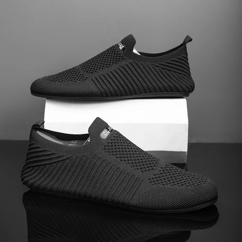 Spring and Summer Men's Loafers One-Piece Lazy Sneakers for Comfort and Convenience