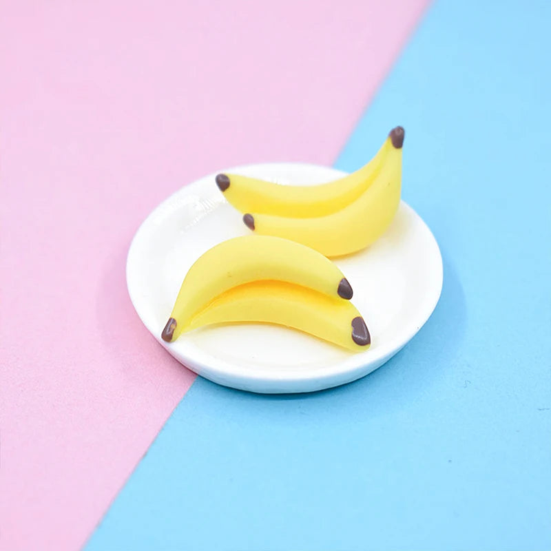 100pcs 3D Mini Resin Simulation Banana Charms DIY Children's Miniature Fruit Models for Craft Making Kitchen Toys For Dollhouse