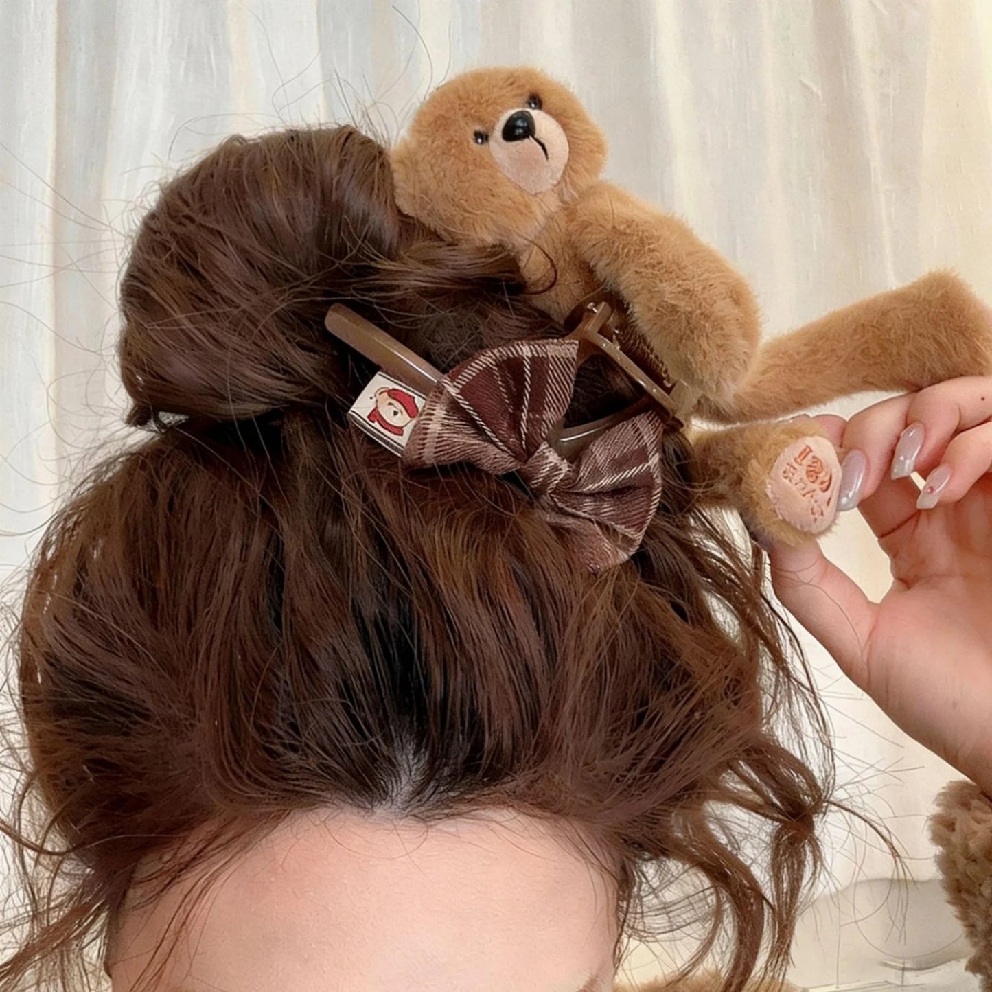 1PC Cute Plush Teddy Bear Hair Claw Clip, Sweet Bow Decor Jaw Clip, Kawaii Hair Accessory For Girls Daily Casual Styling