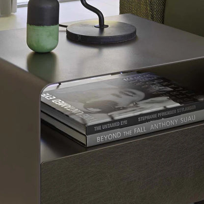 Italian industrial antique style modern nightstand iron metal bedside table for bedroom