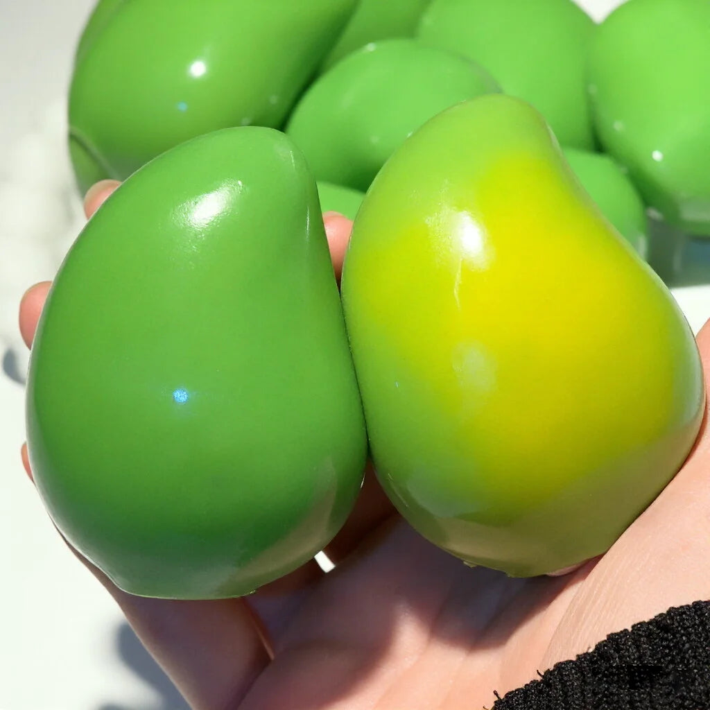 Handmade Crispy Mango Stress Ball Squeeze Toy, Color-Changing Mango Squishy Fidget Ball, ASMR Sensory Stress Relief Toy