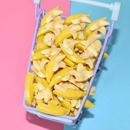 100pcs 3D Mini Resin Simulation Banana Charms DIY Children's Miniature Fruit Models for Craft Making Kitchen Toys For Dollhouse