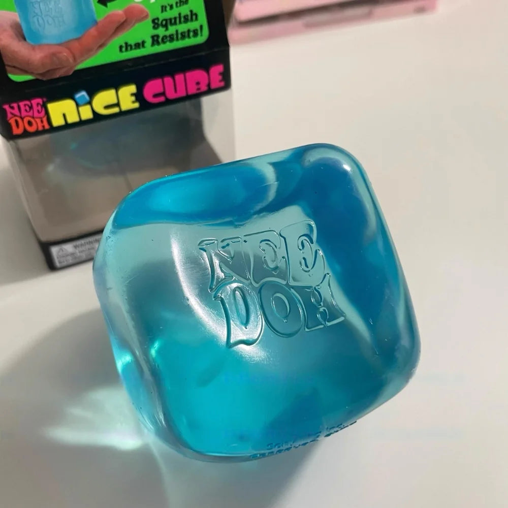 말랑이Schylling Needoh Nice Cube Sensory Nice Cube Stress Relief Squishy Cube Anti-Anxiety Squeeze Object For Focus ADHD Population