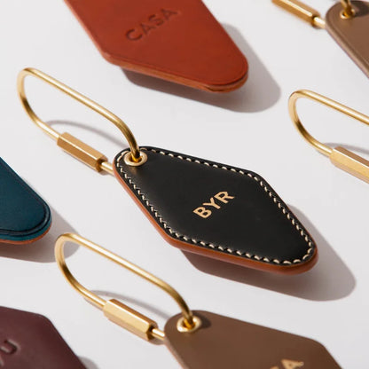 Vintage Custom Logo Diamond Shape PU Leather Keychain Personalized Name Key Chain Ring Personalize Hotel Door Number Keyring