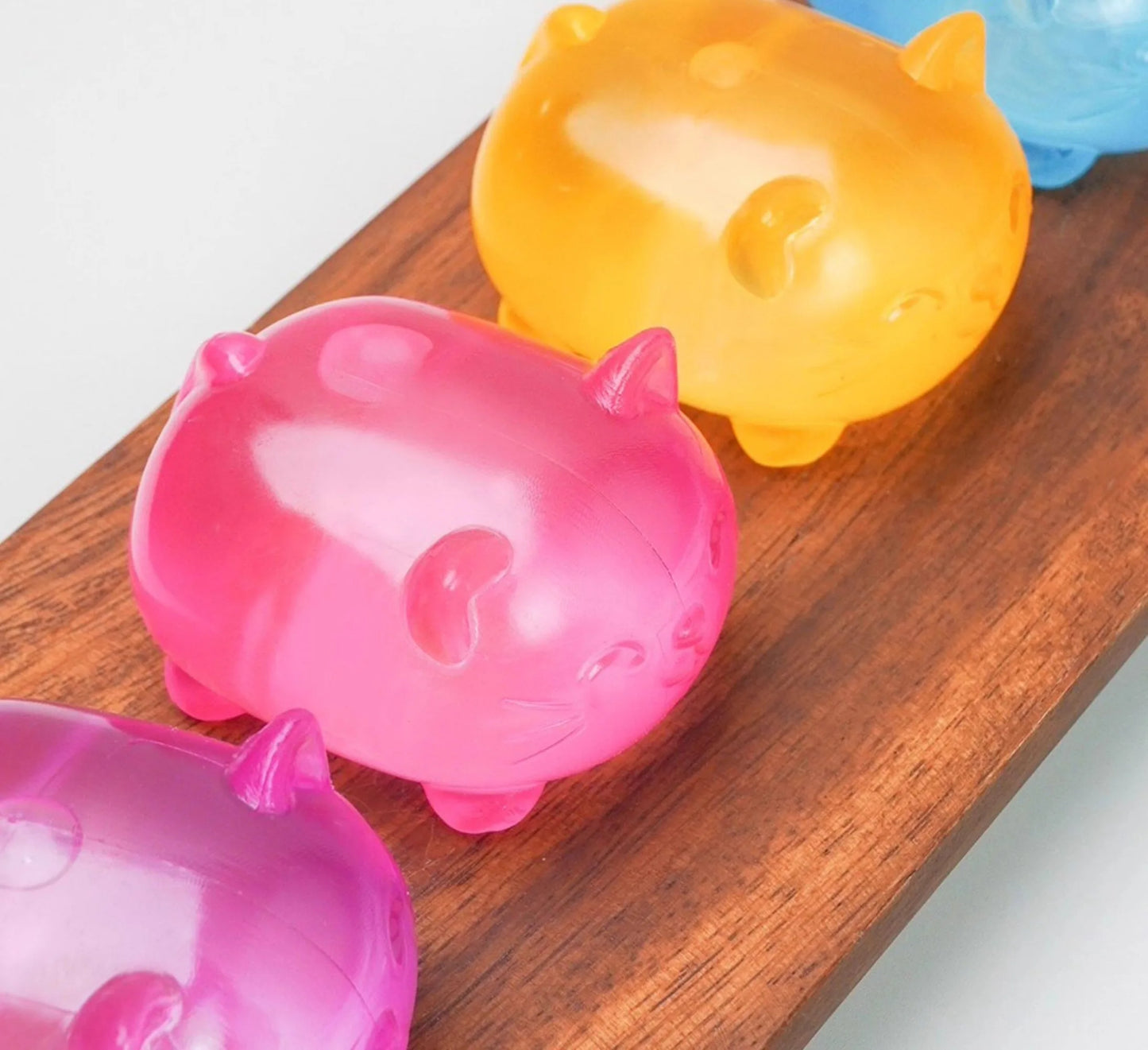 1Pc Mini Cute Cat Maltose Decompression Toy Non Stick Odorless Non-toxic Fun Toy Pressure Relief Tool For Adults and Students