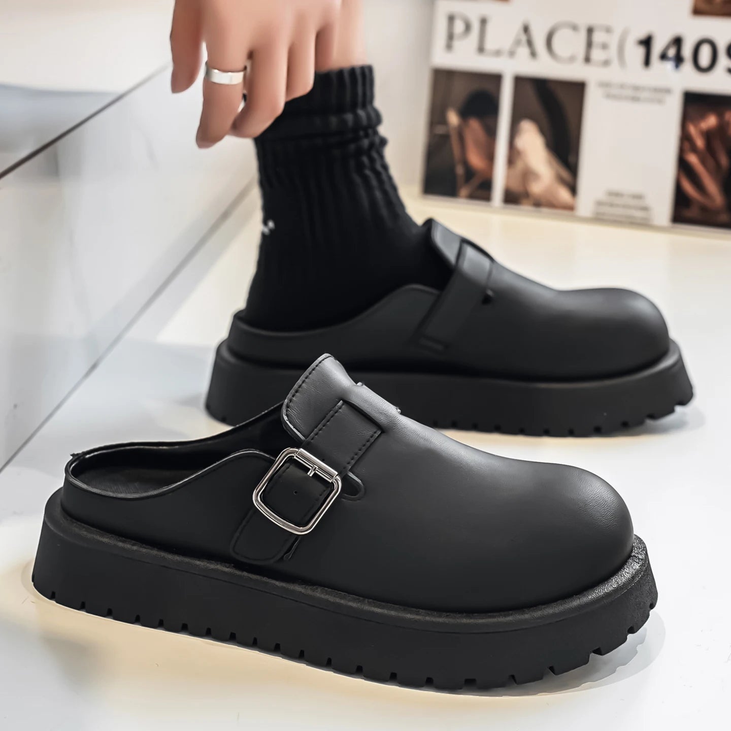 2026 Summer New Plus Size Slip-on Closed Toe Mule Slippers, Men Thick Sole Height Increasing Trendy Versatile Casual Slippers